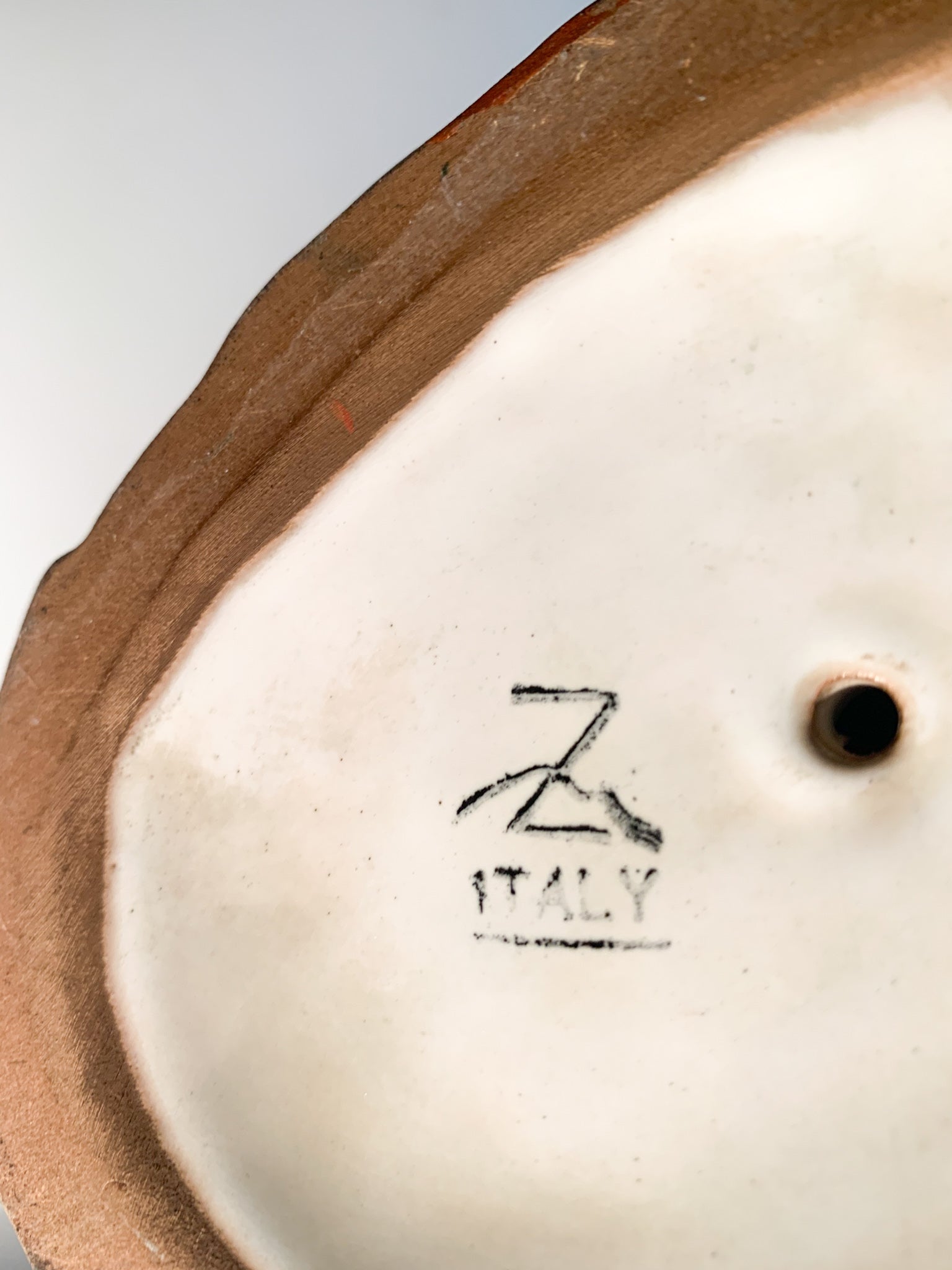 Coppia Di Statuine di Dama e Gentiluomo in Ceramica di Zaccagnini Anni 40