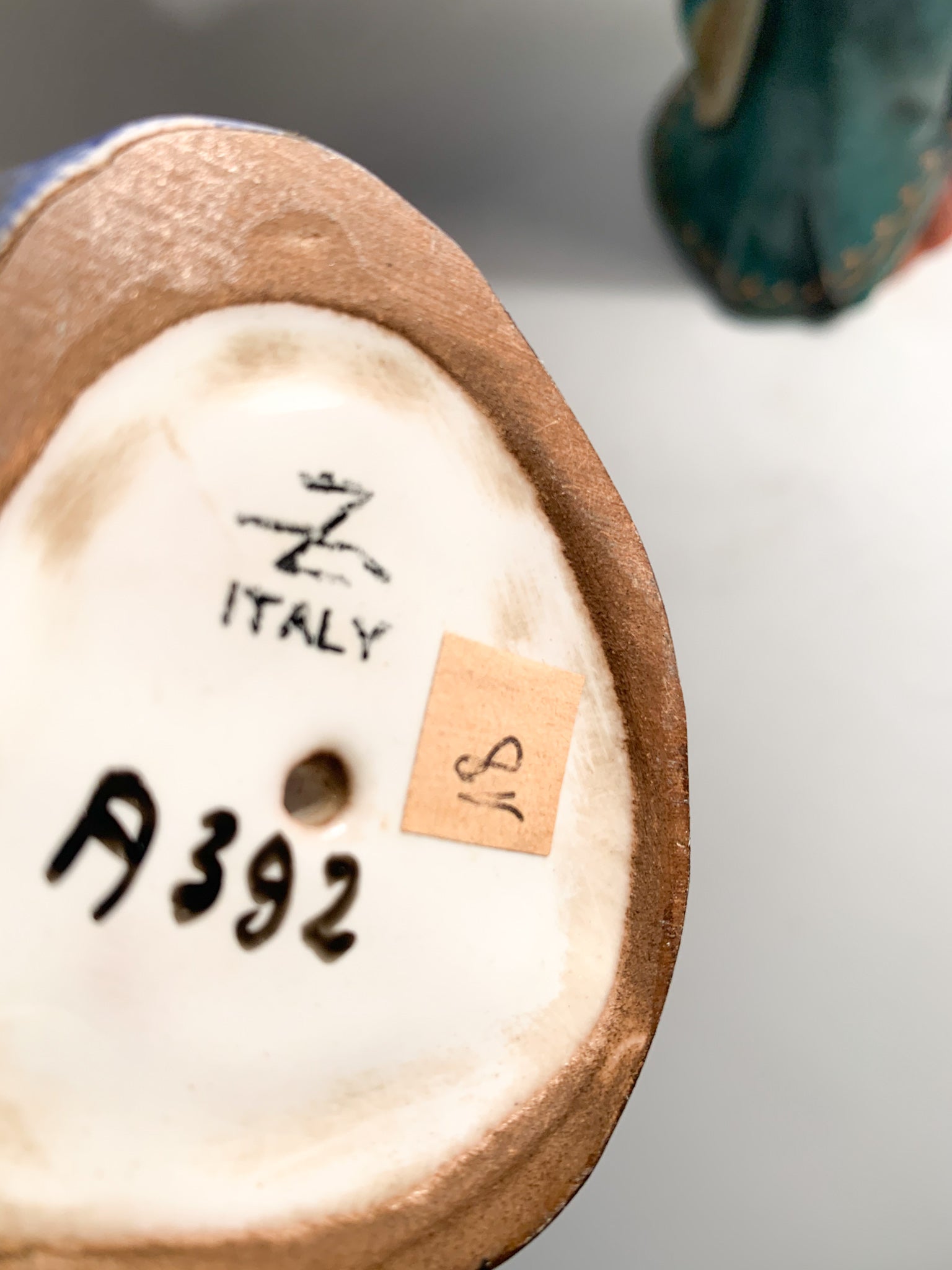 Coppia Di Statuine di Dama e Gentiluomo in Ceramica di Zaccagnini Anni 40