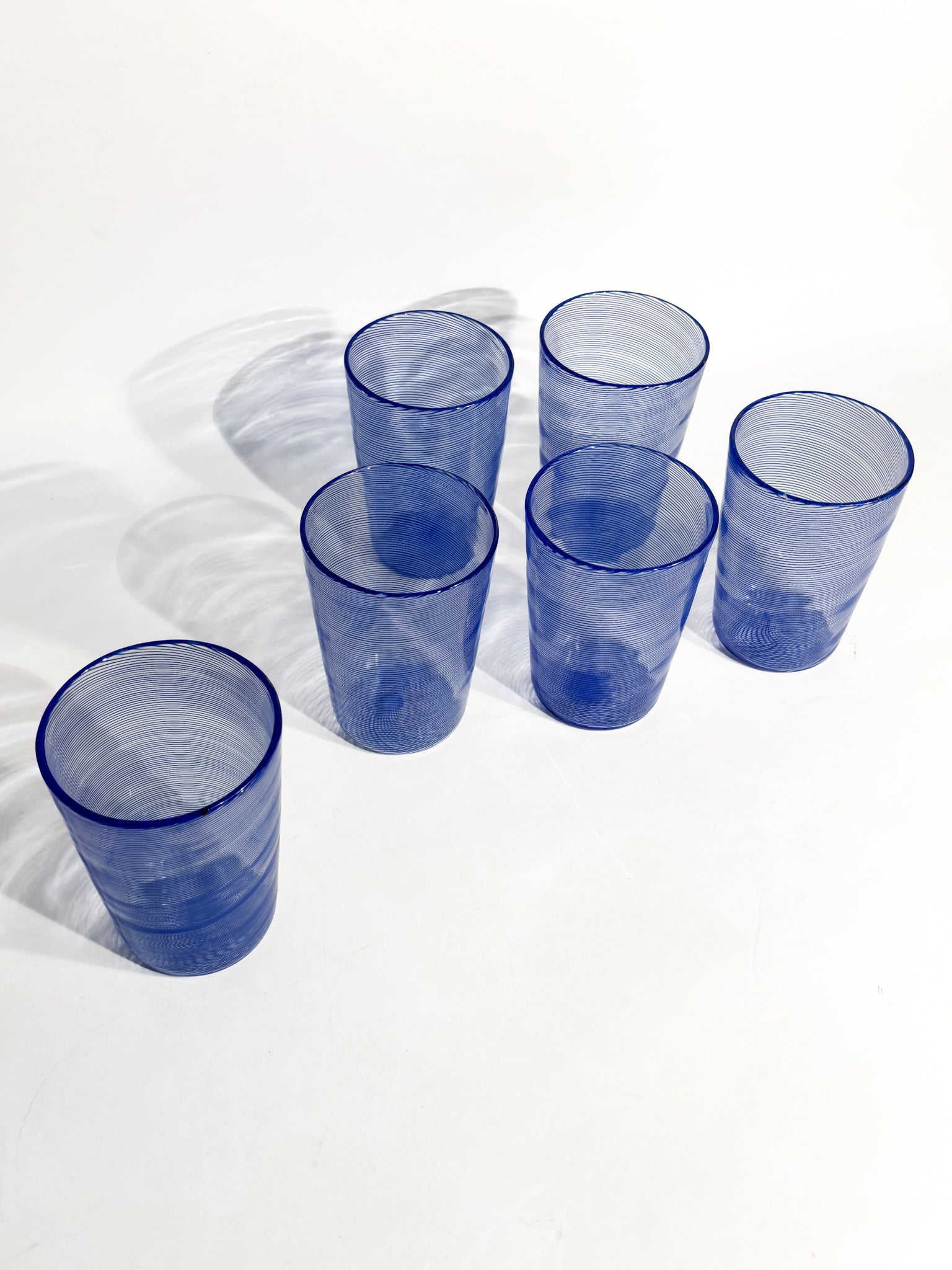 Set da Sei Bicchieri in Vetro di Murano Blu Lavorazione Filigrana Anni 70