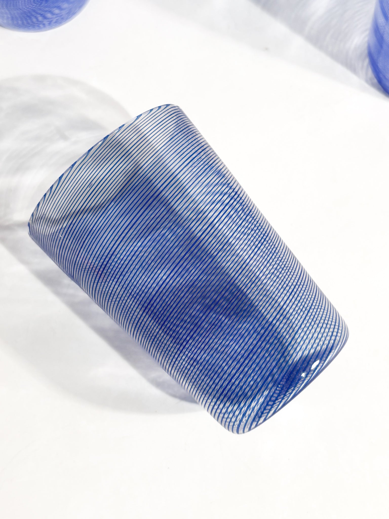 Set da Sei Bicchieri in Vetro di Murano Blu Lavorazione Filigrana Anni 70