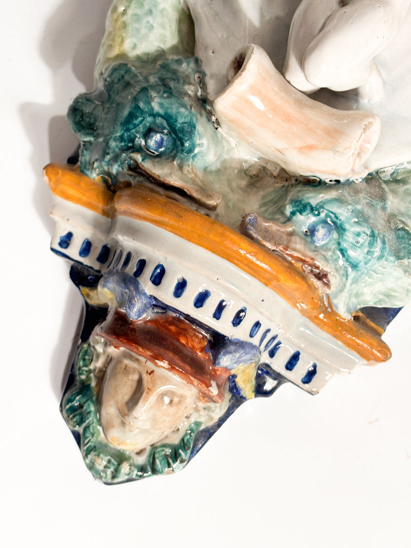 Mensola da Parete in Ceramica di Faenza con Conchiglia e Dama Primi Novecento