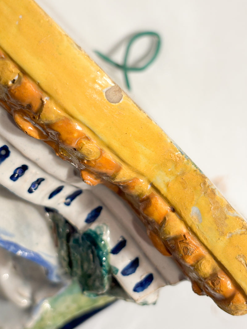 Mensola da Parete in Ceramica di Faenza con Conchiglia e Dama Primi Novecento