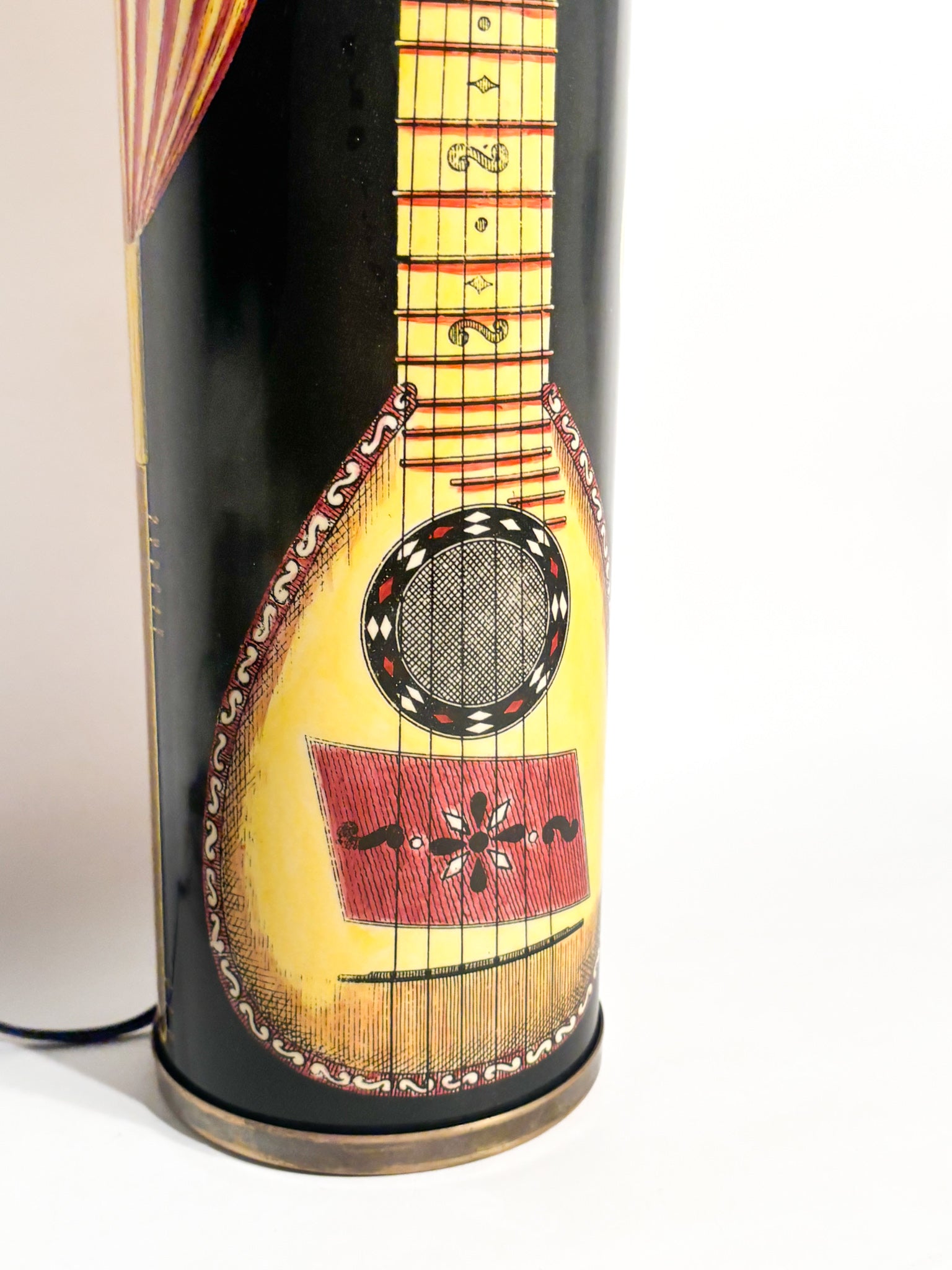 Coppia di Lampade Cilindriche con Strumenti Musicali di Piero Fornasetti Anni 50