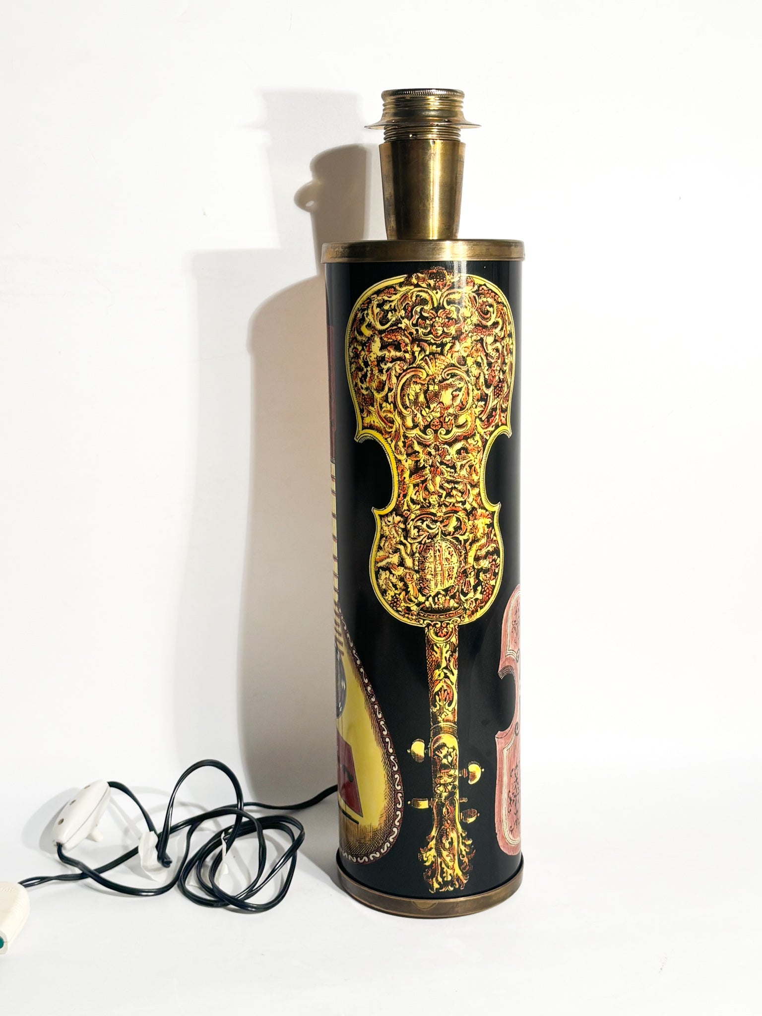Coppia di Lampade Cilindriche con Strumenti Musicali di Piero Fornasetti Anni 50