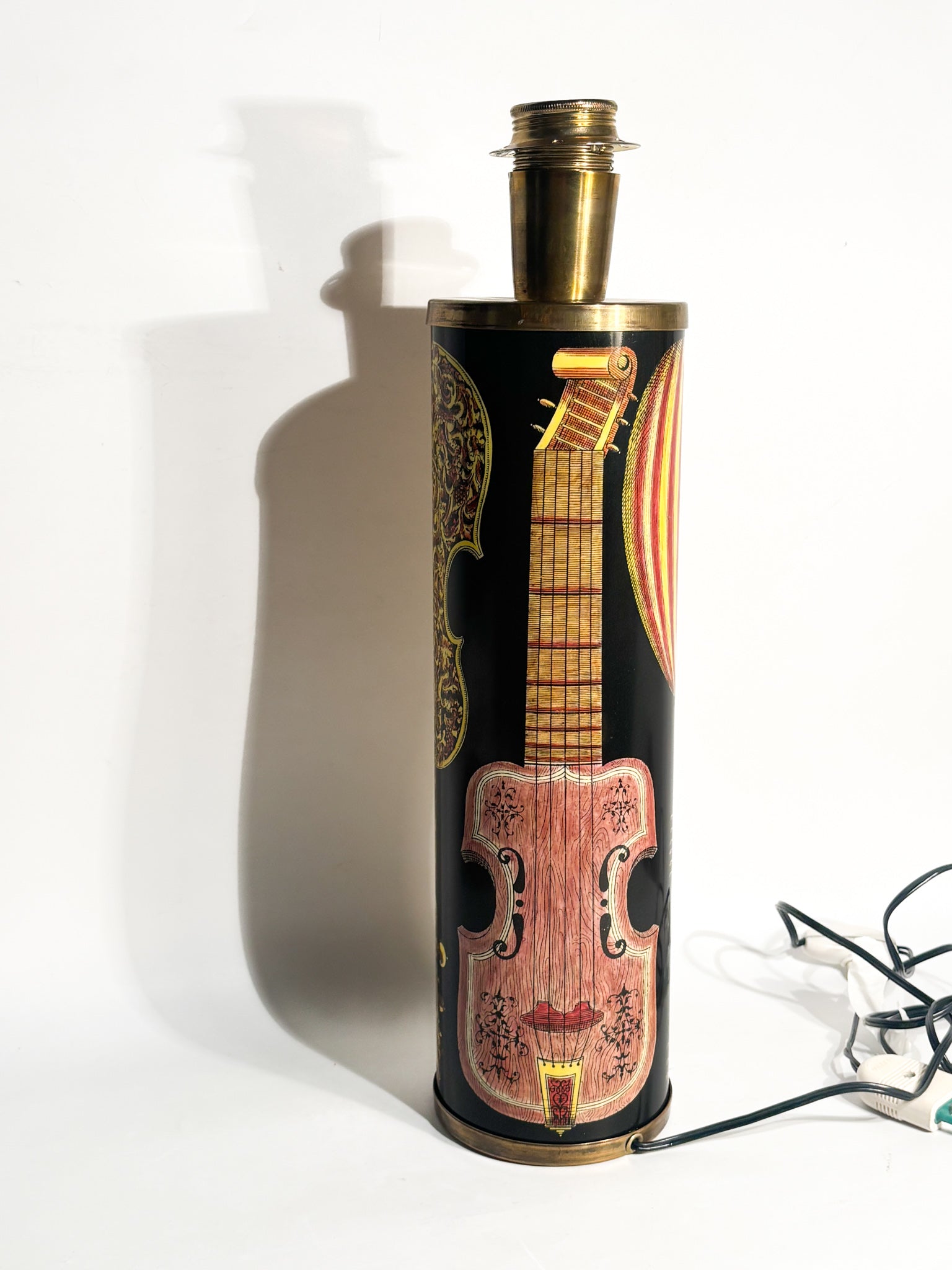Coppia di Lampade Cilindriche con Strumenti Musicali di Piero Fornasetti Anni 50