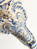 Mensola da Parete in Ceramica Italiana Bianca e Blu Primi Novecento