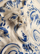 Mensola da Parete in Ceramica Italiana Bianca e Blu Primi Novecento