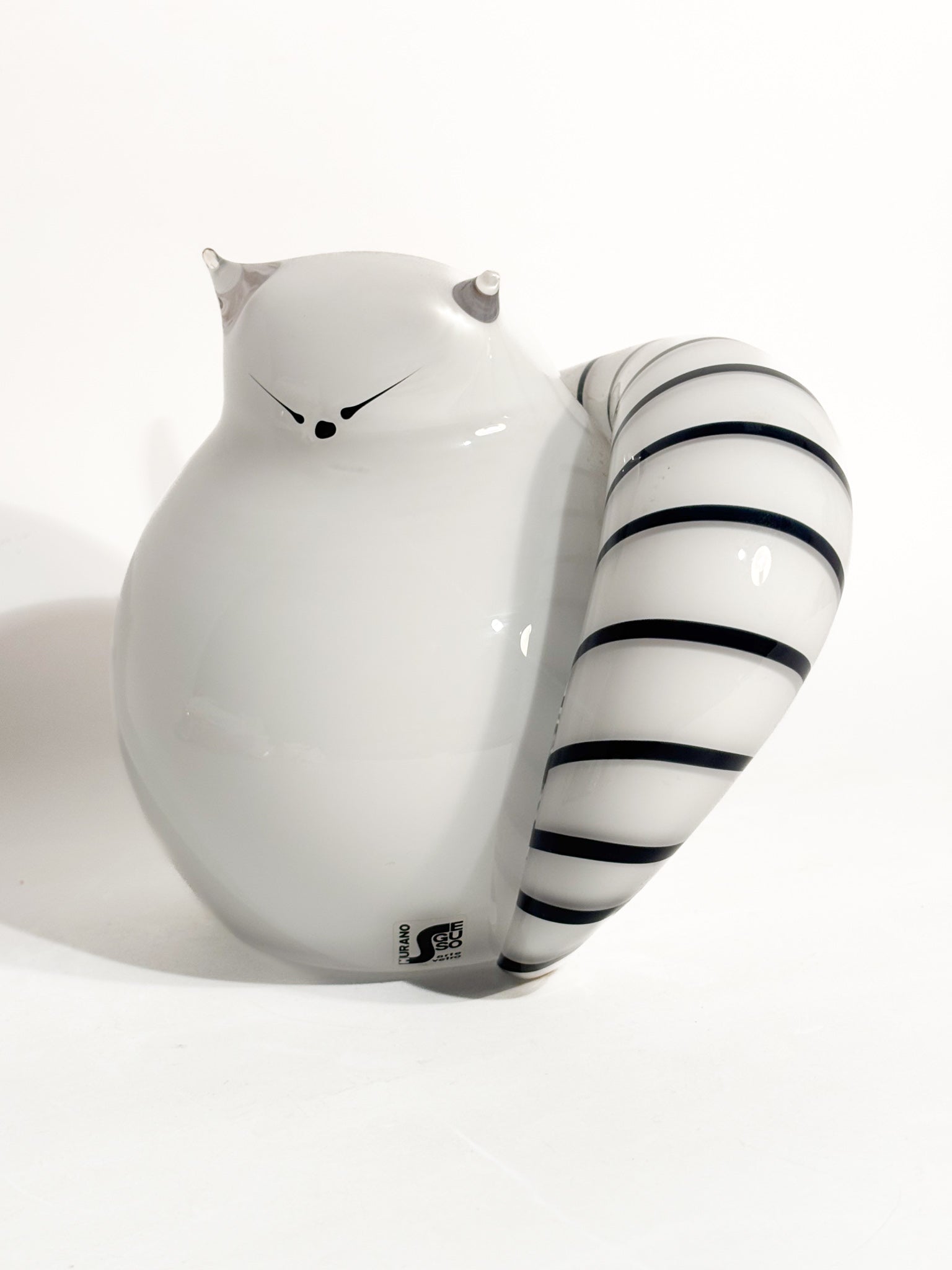 Scultura di Gatto in Vetro di Murano Bianco e Nero di Seguso Anni 90