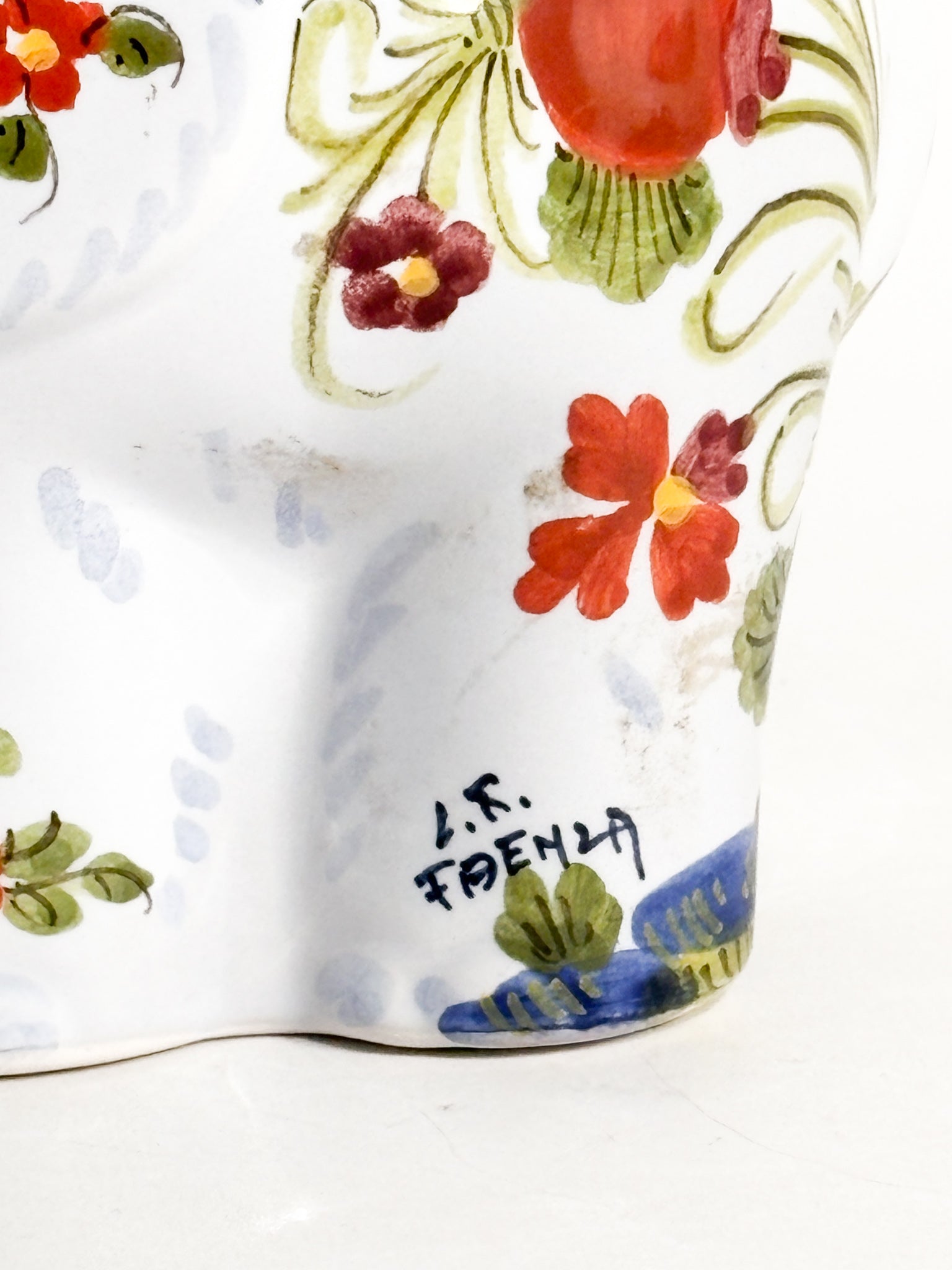 Elefante in Ceramica di Faenza Dipinta a Mano Anni 80