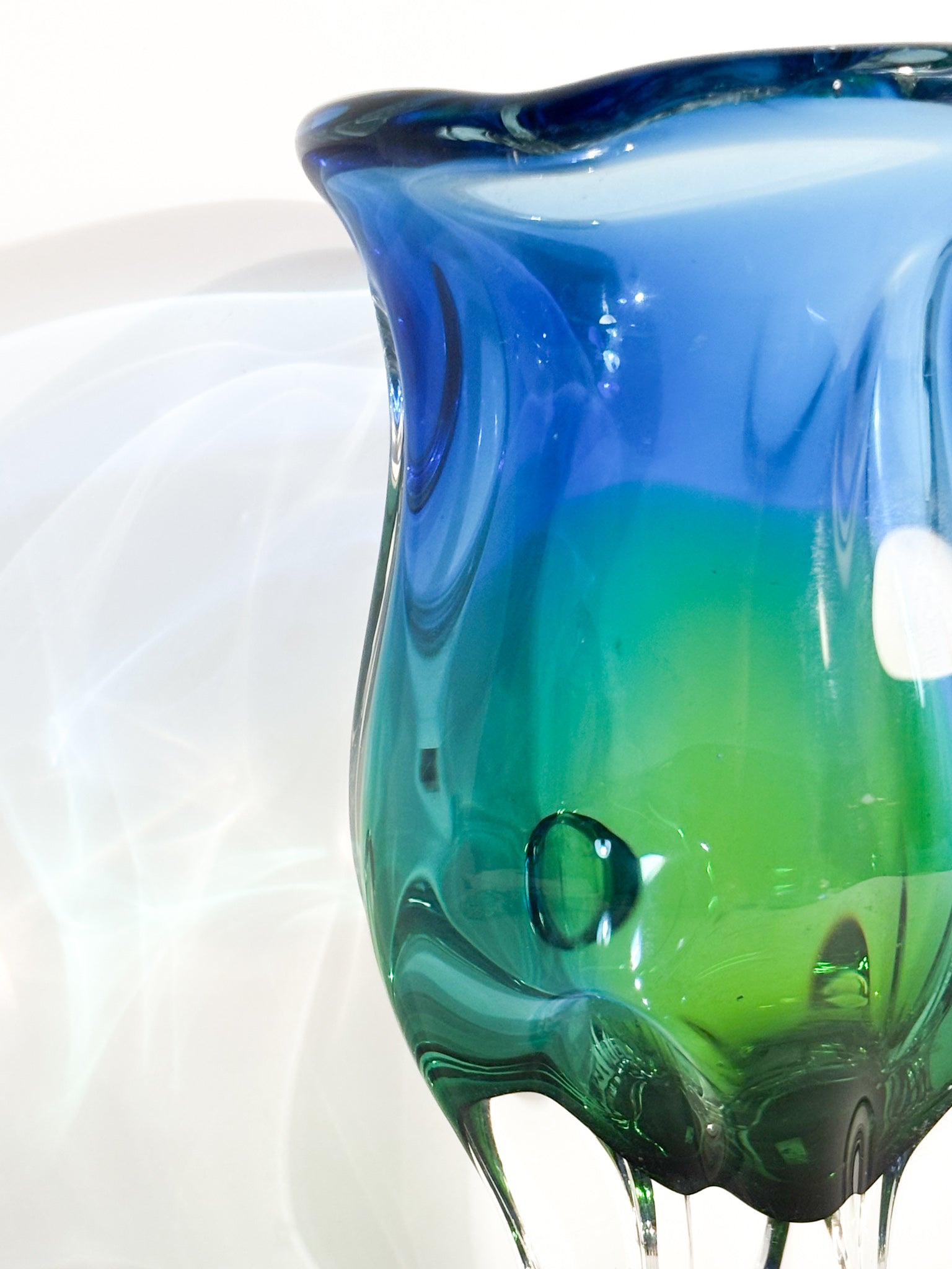 Vaso in Vetro di Murano Sommerso Blu e Verde Anni 70