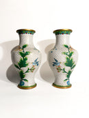 Coppia di Vasi Cinesi Cloisonné con Motivi Floreali e Colibrì Anni 50