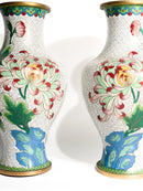 Coppia di Vasi Cinesi Cloisonné con Motivi Floreali e Colibrì Anni 50