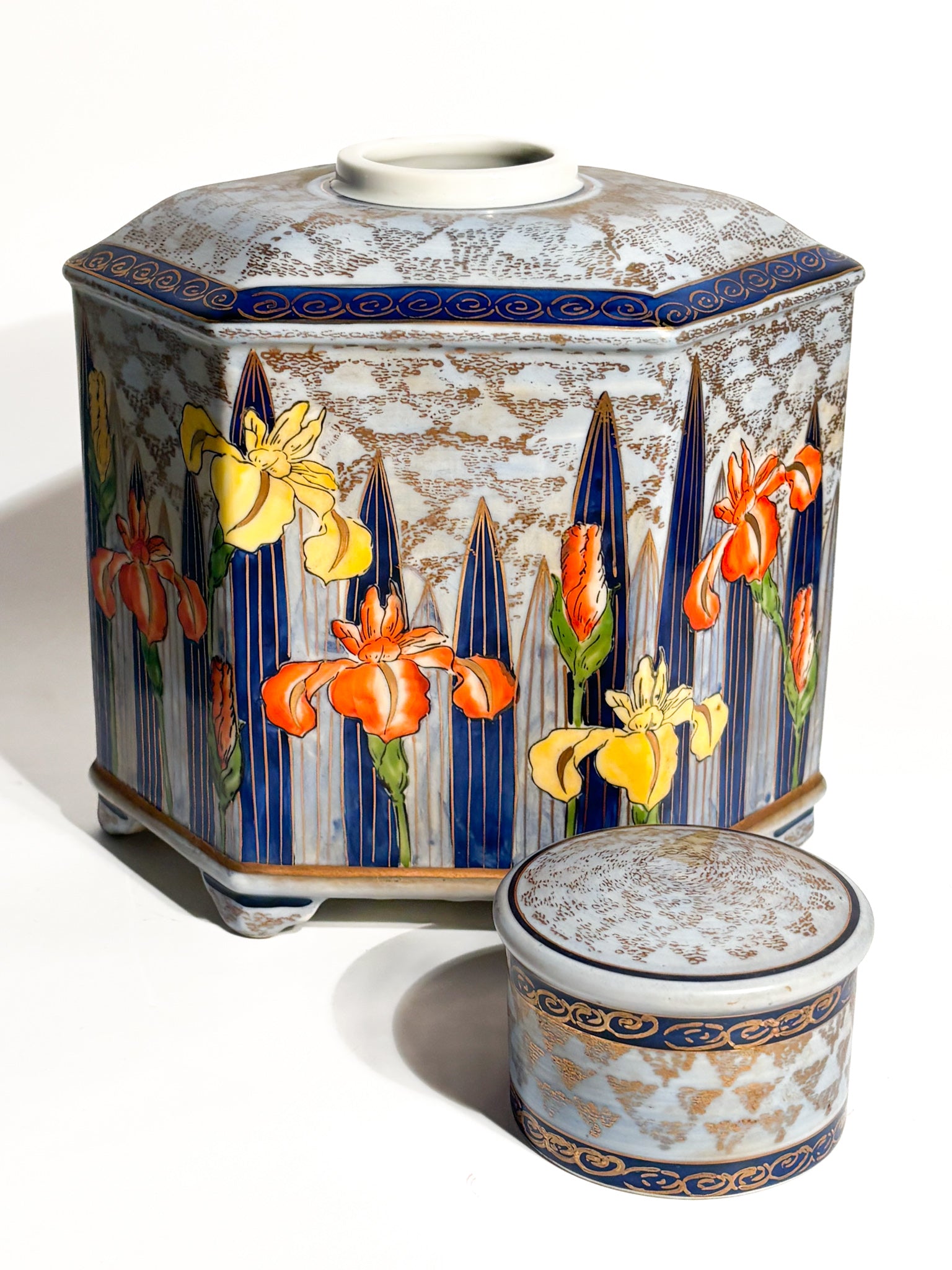 Art Nouveau Potiche Vase in Hand-Painted Italian Ceramic 1920s