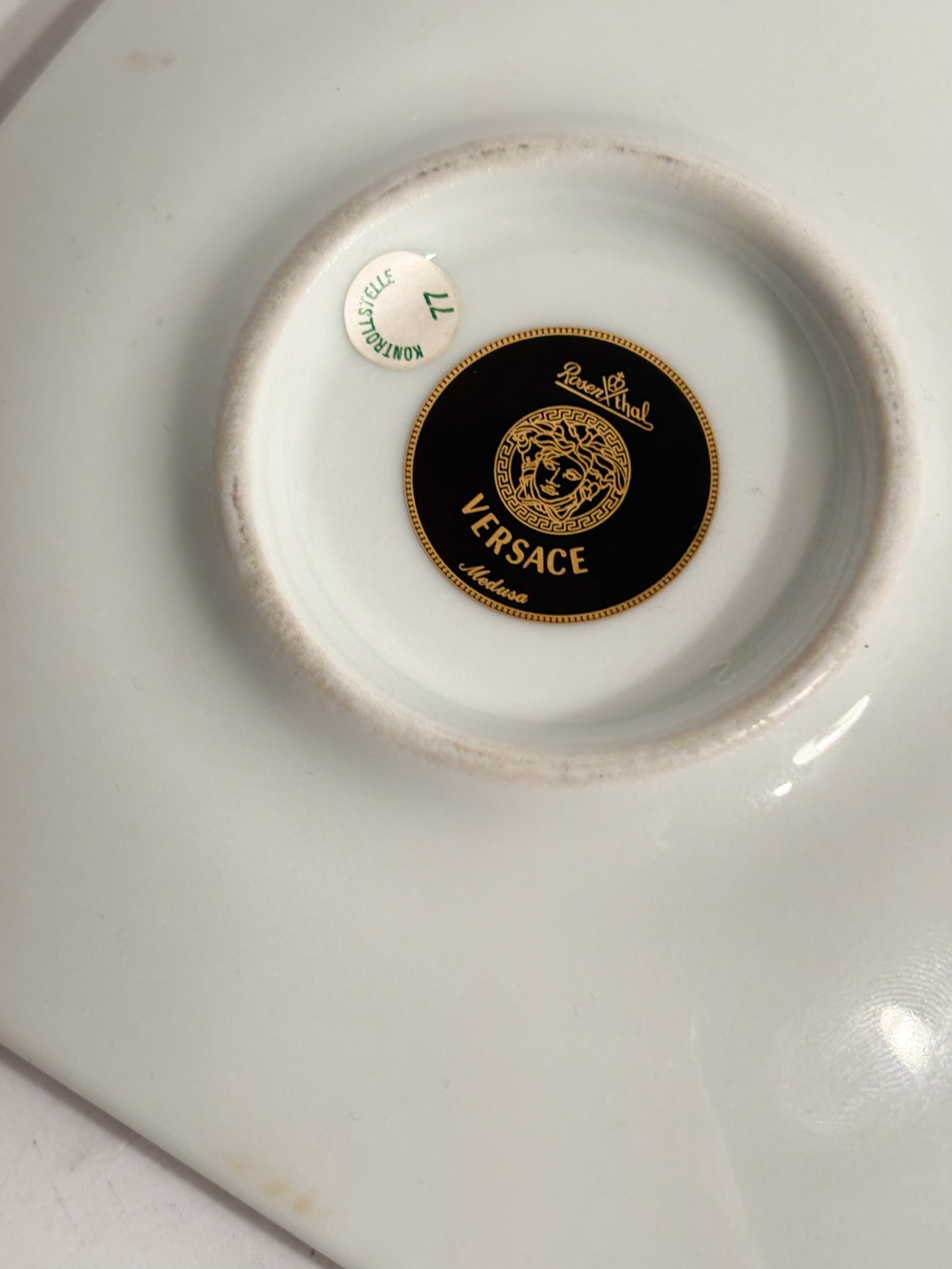 Piatto Quadrato Medusa Rossa Di Versace per Rosenthal