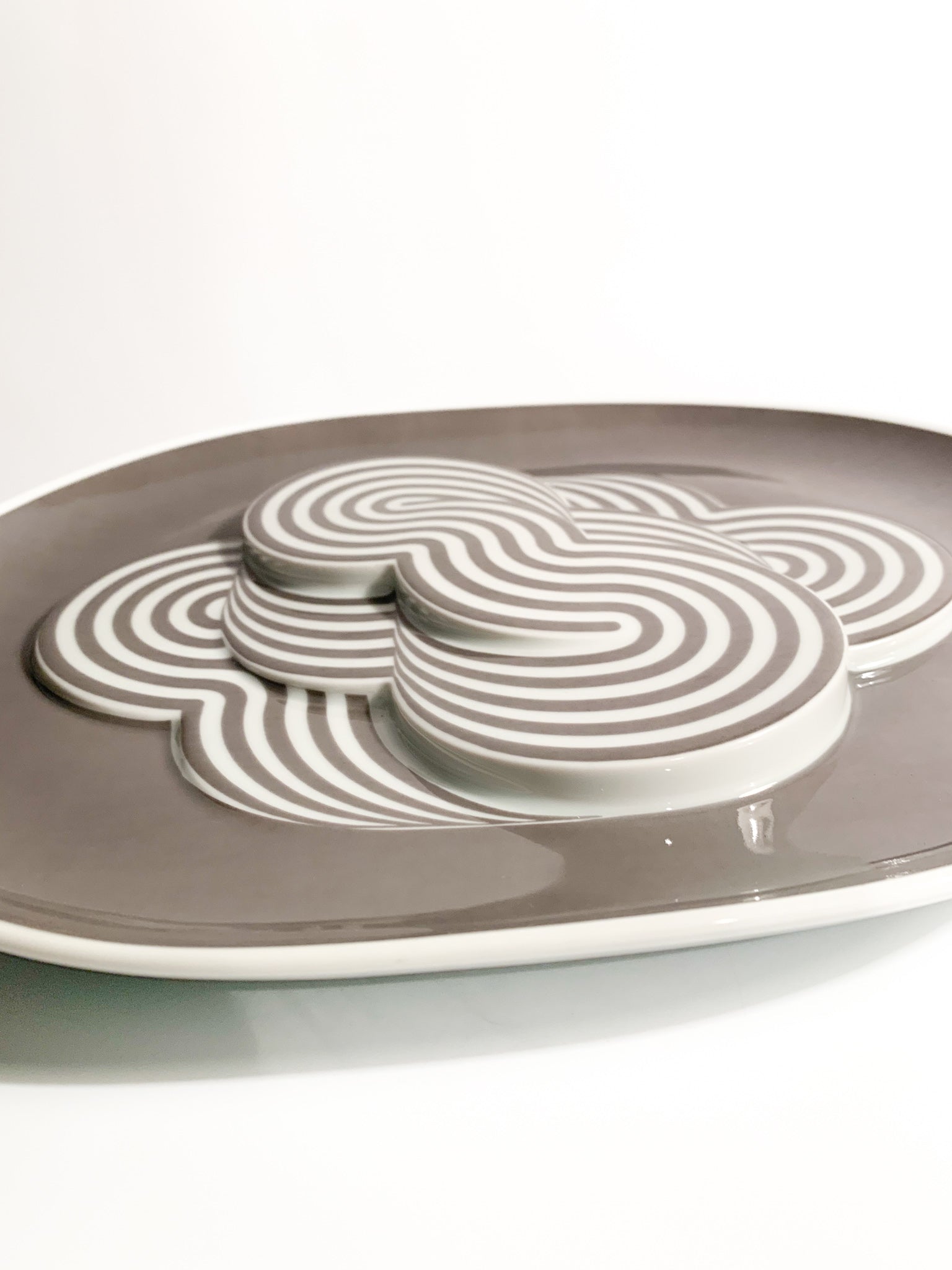 Plate Sculpted in Relief in Porcelain by Rosenthal Studio Linie from 1972