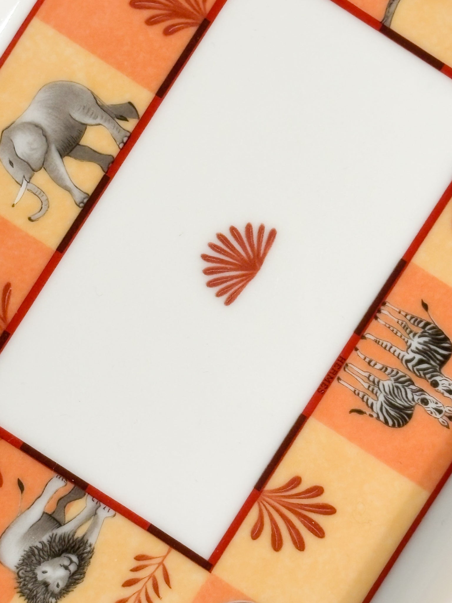 Piatto Collezione 'Africa' di Hermès con Motivo Safari Arancione Anni 90
