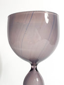 Calice in Vetro Soffiato Viola a Forma di Clessidra di Kosta Edenfalk Anni 90
