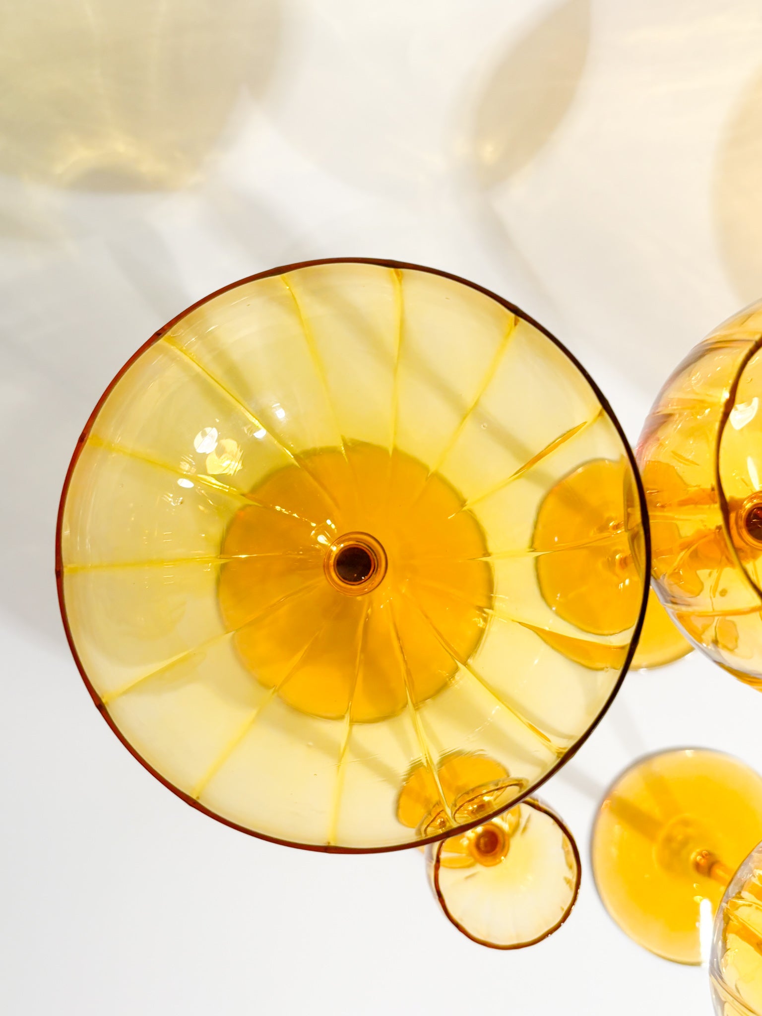 Set of Six Champagne Glasses, Wine, Water, Rosolio and Bottle in Murano Glass, 1940s