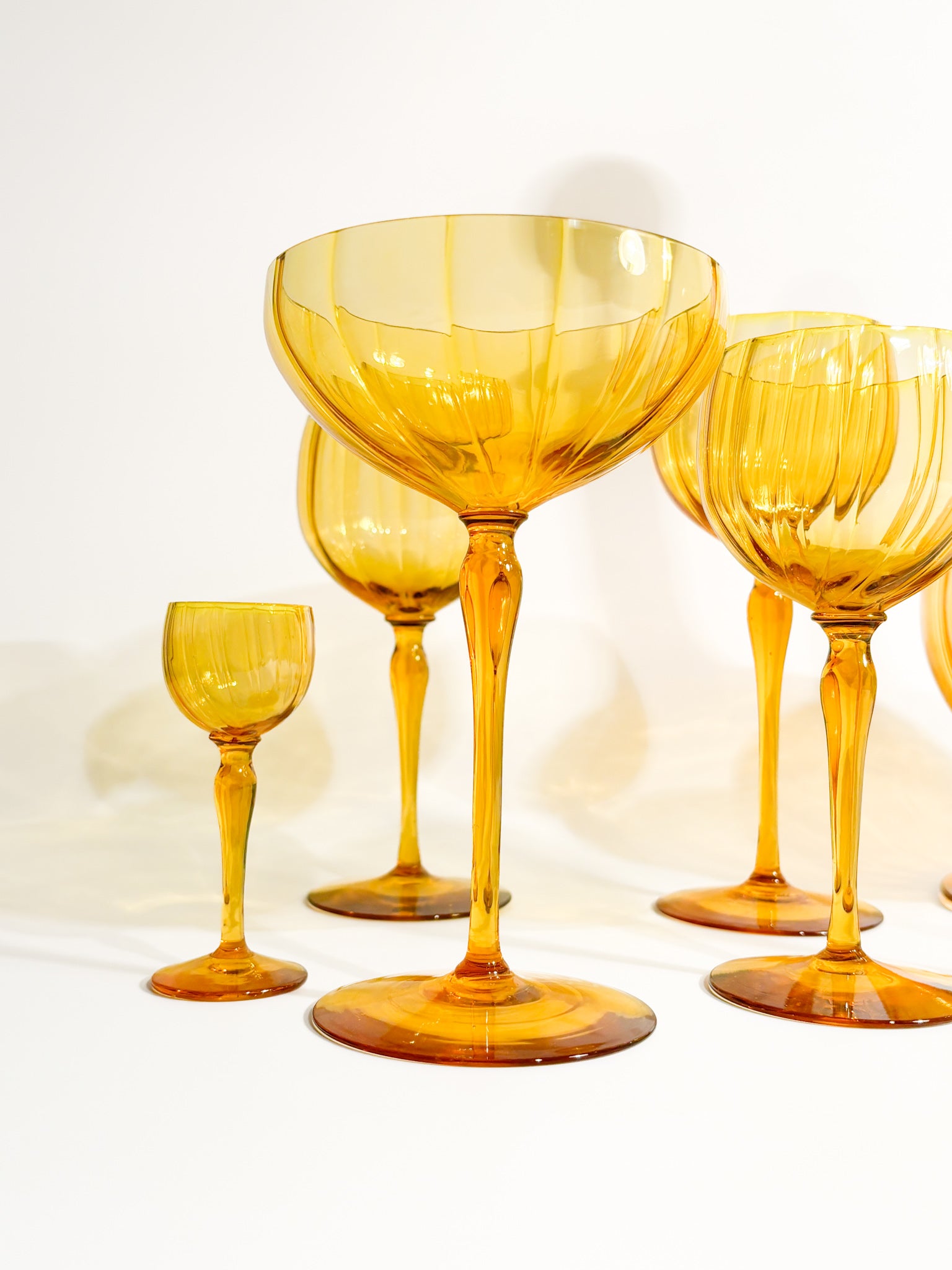Set of Six Champagne Glasses, Wine, Water, Rosolio and Bottle in Murano Glass, 1940s