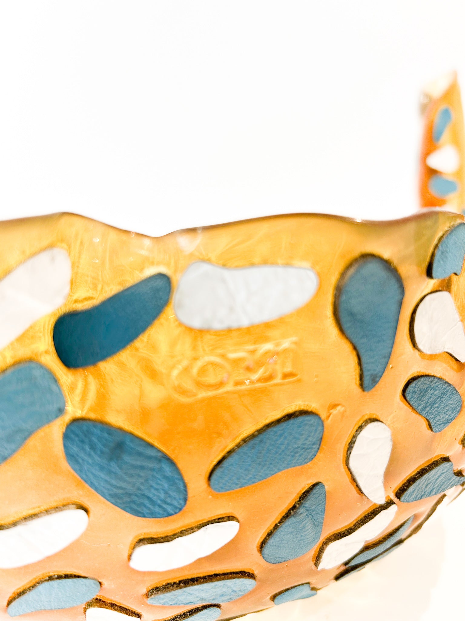 Fruit Basket in Resin and Leather by NativoCampana for Corsi Design 2015