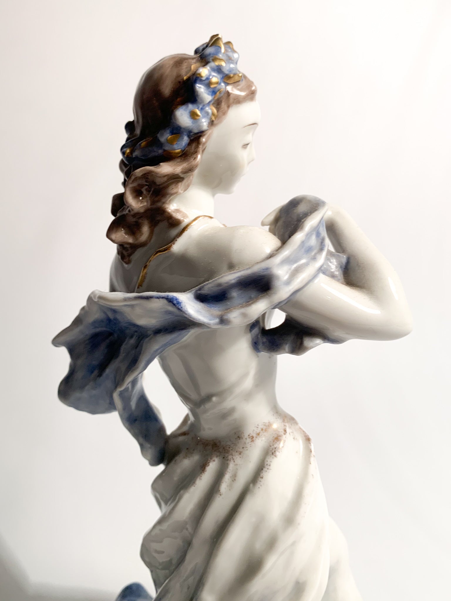 Porcelain Lady Sculpture by Rosenthal from the 1940s