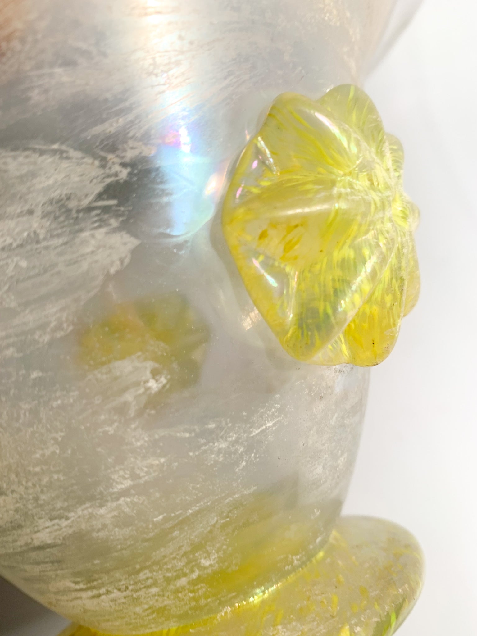 Vaso in Vetro Scavo di Murano Iridescente Giallo Anni 40