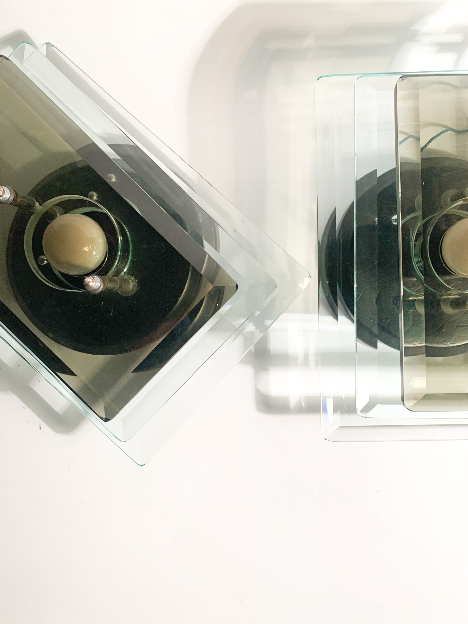 Coppia di Applique in Cristallo Azzurro e Grigio Veca Anni 70