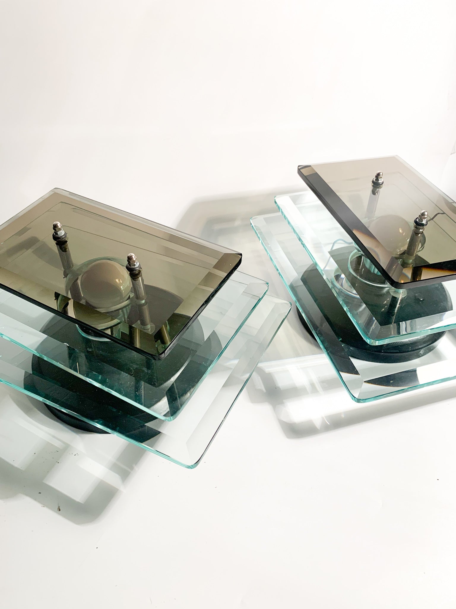 Coppia di Applique in Cristallo Azzurro e Grigio Veca Anni 70