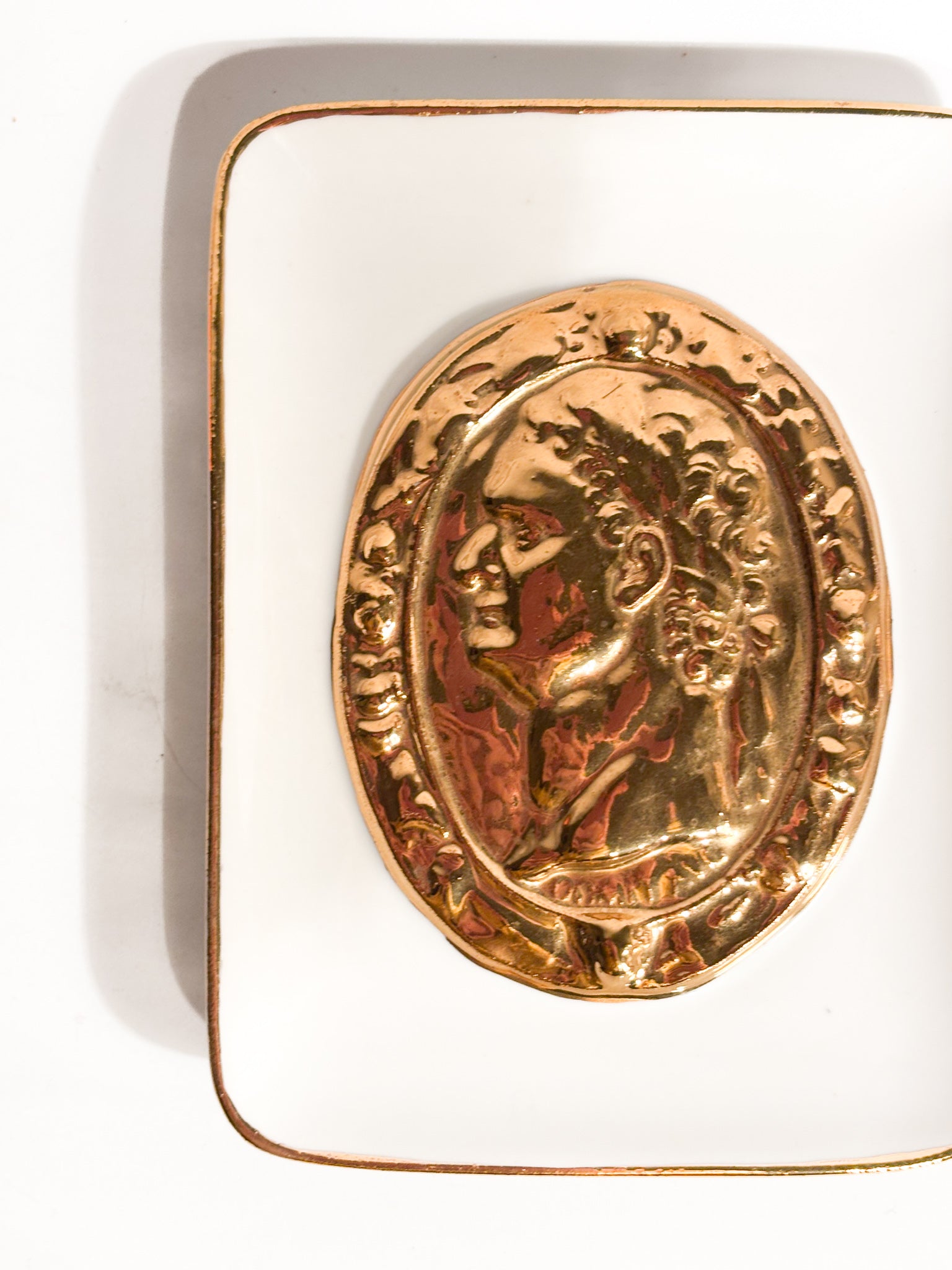 Posacenere a Vaschetta con Decoro con Moneta Romana Anni 50