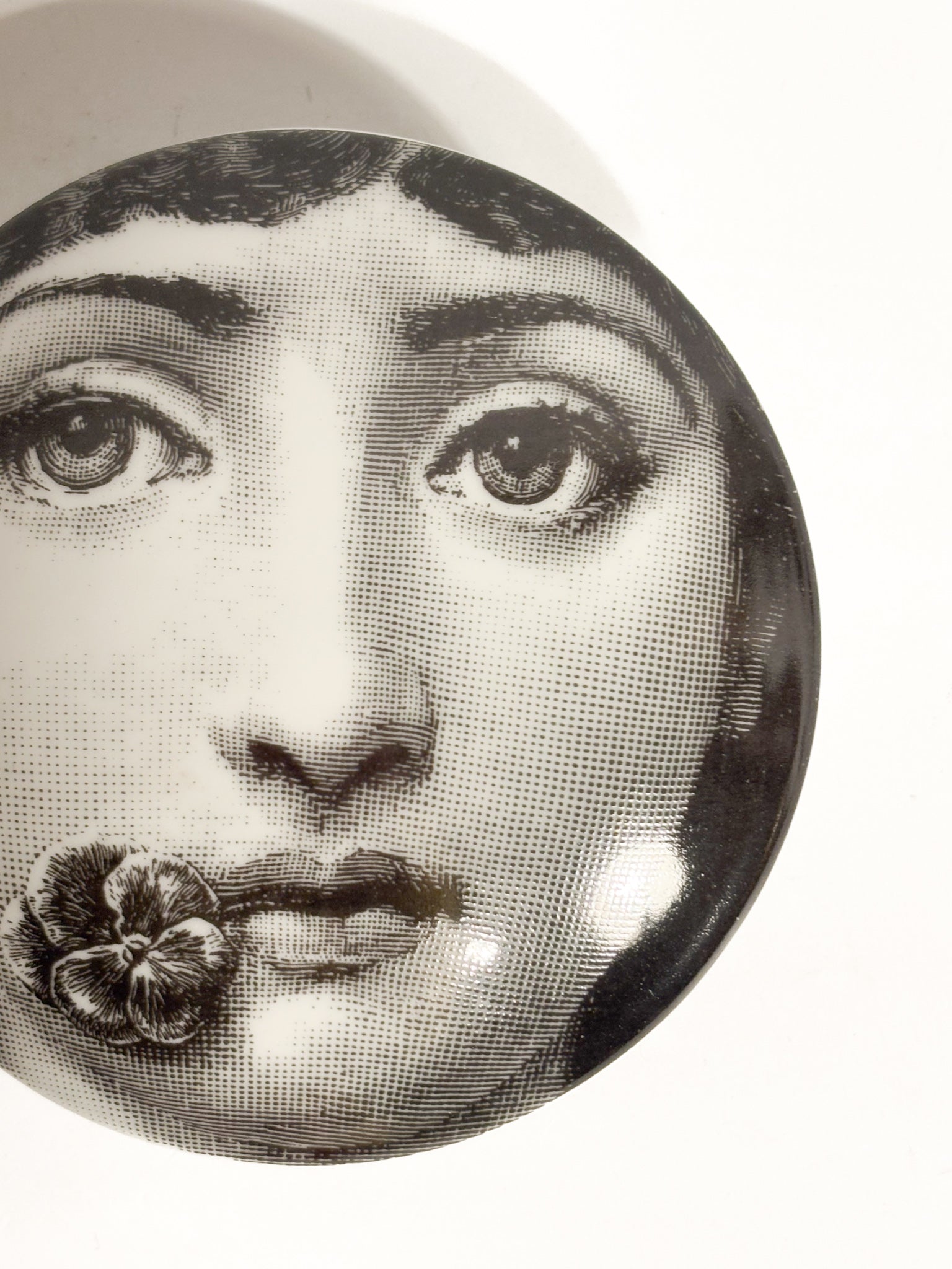 Scatola Tonda Tema e Variazioni n. 137 di Fornasetti Anni 70