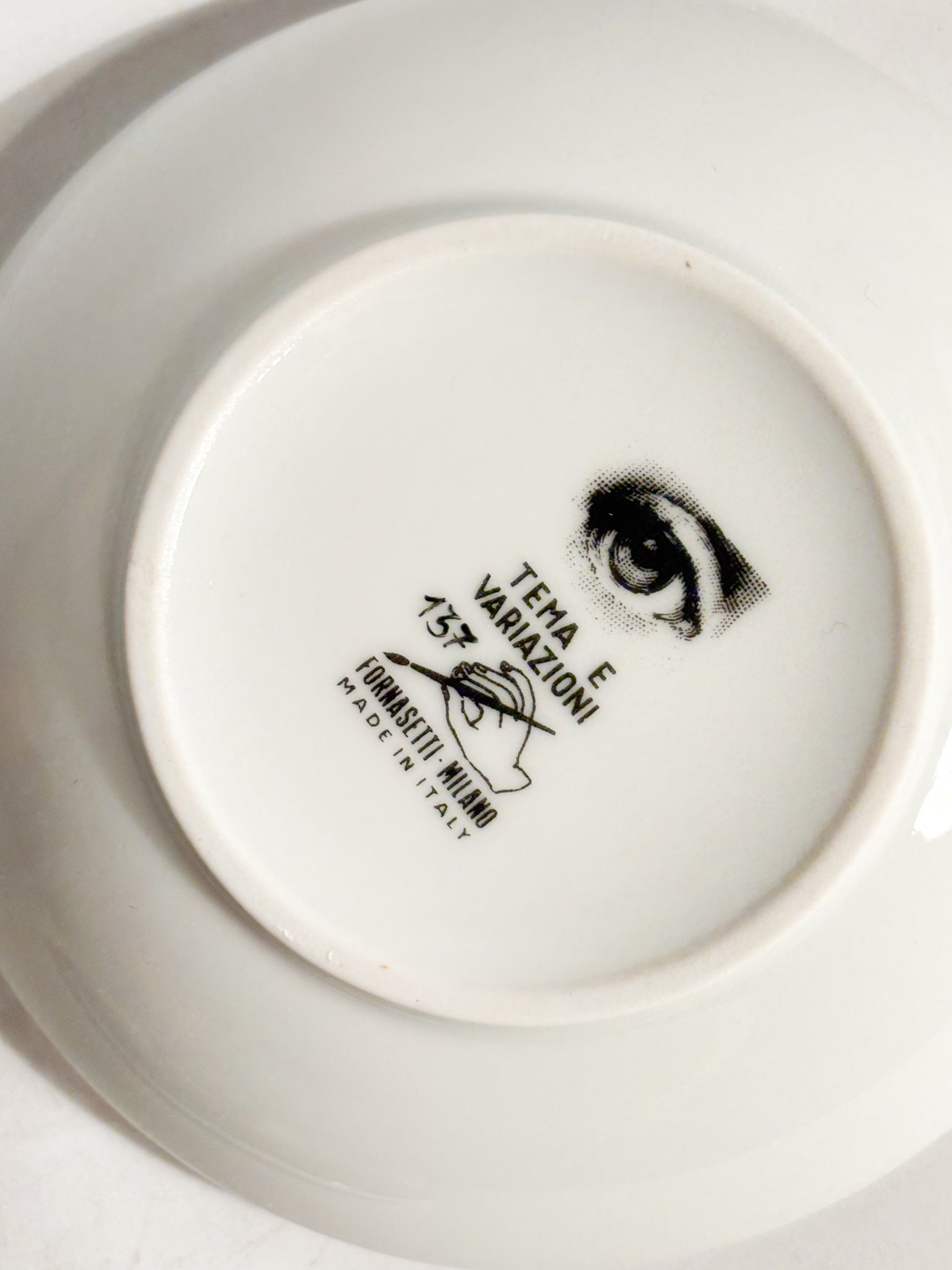 Scatola Tonda Tema e Variazioni n. 137 di Fornasetti Anni 70