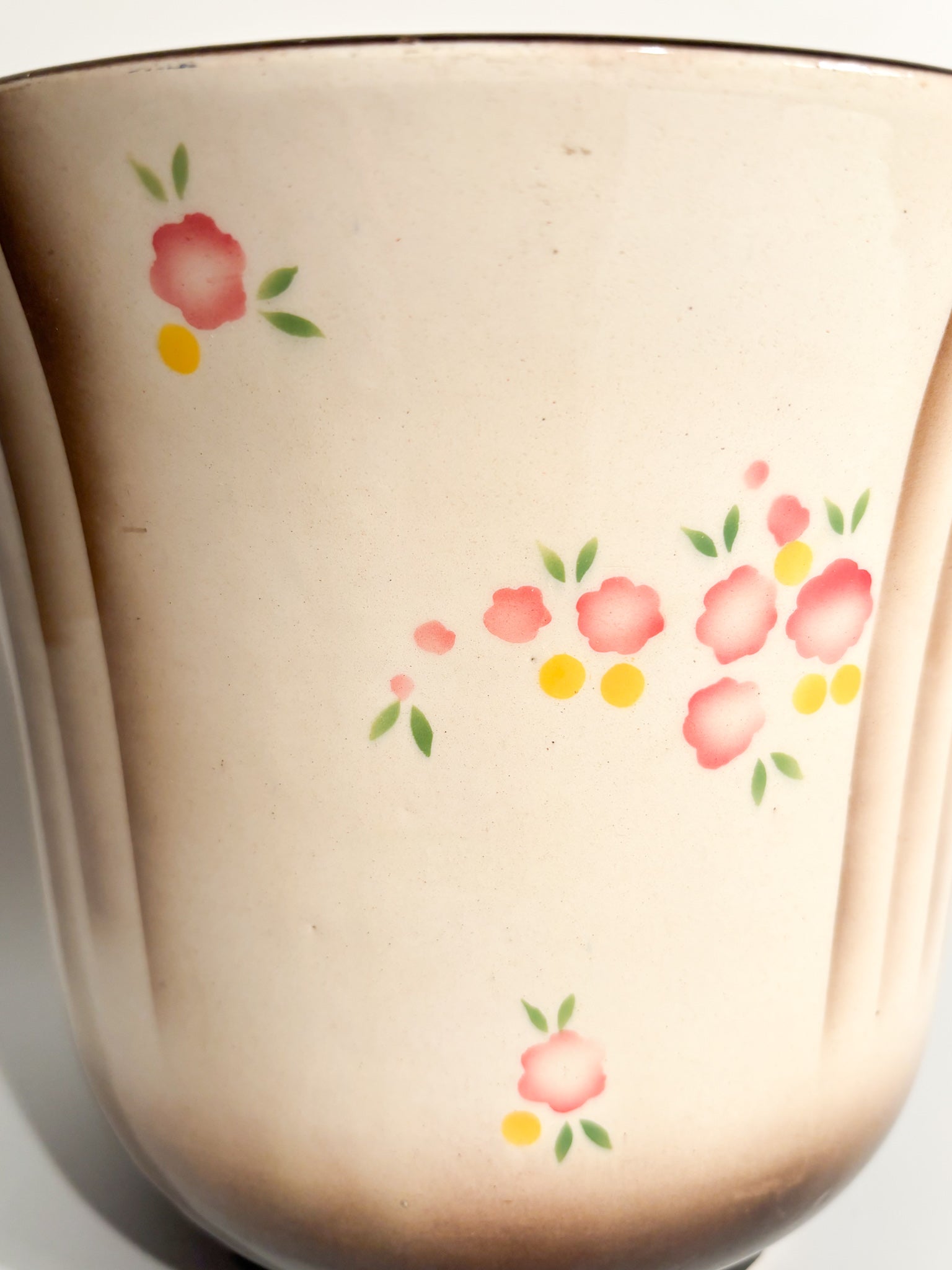Cachepot Vase in Airbrushed Ceramic by Galvani Pordenone from the 1940s