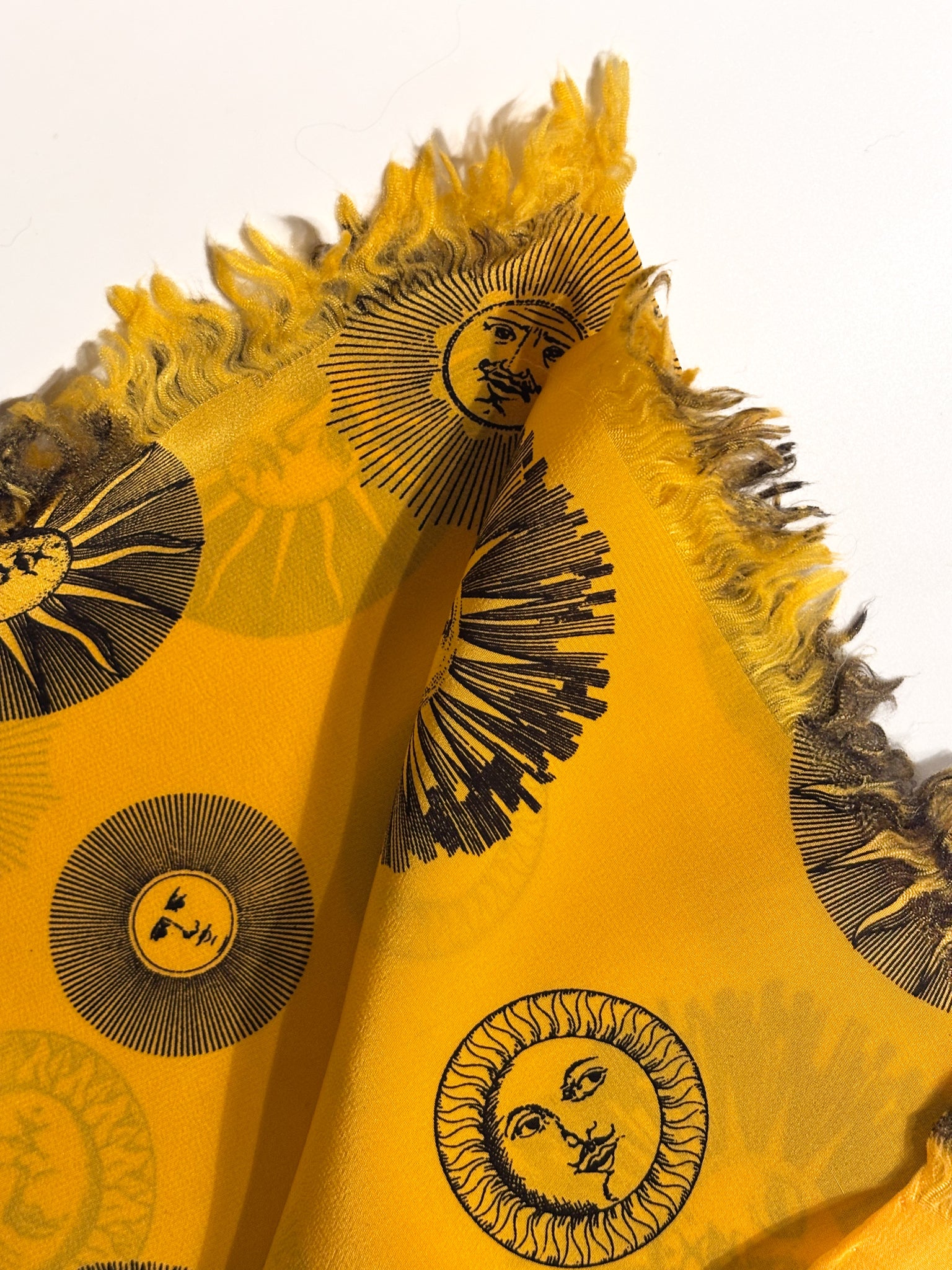 Sciarpa Foulard di Seta "Sole" di Piero Fornasetti Anni 80