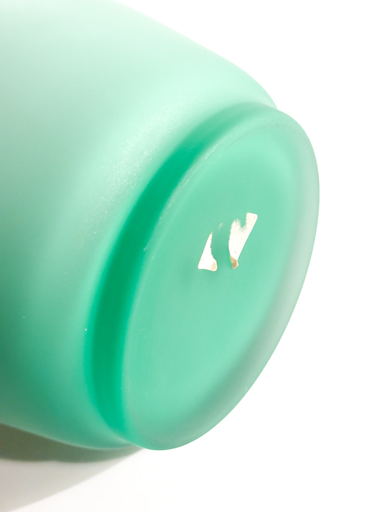 Vaso Opalino Verde Acqua in Vetro di Murano Incamiciato Anni 80