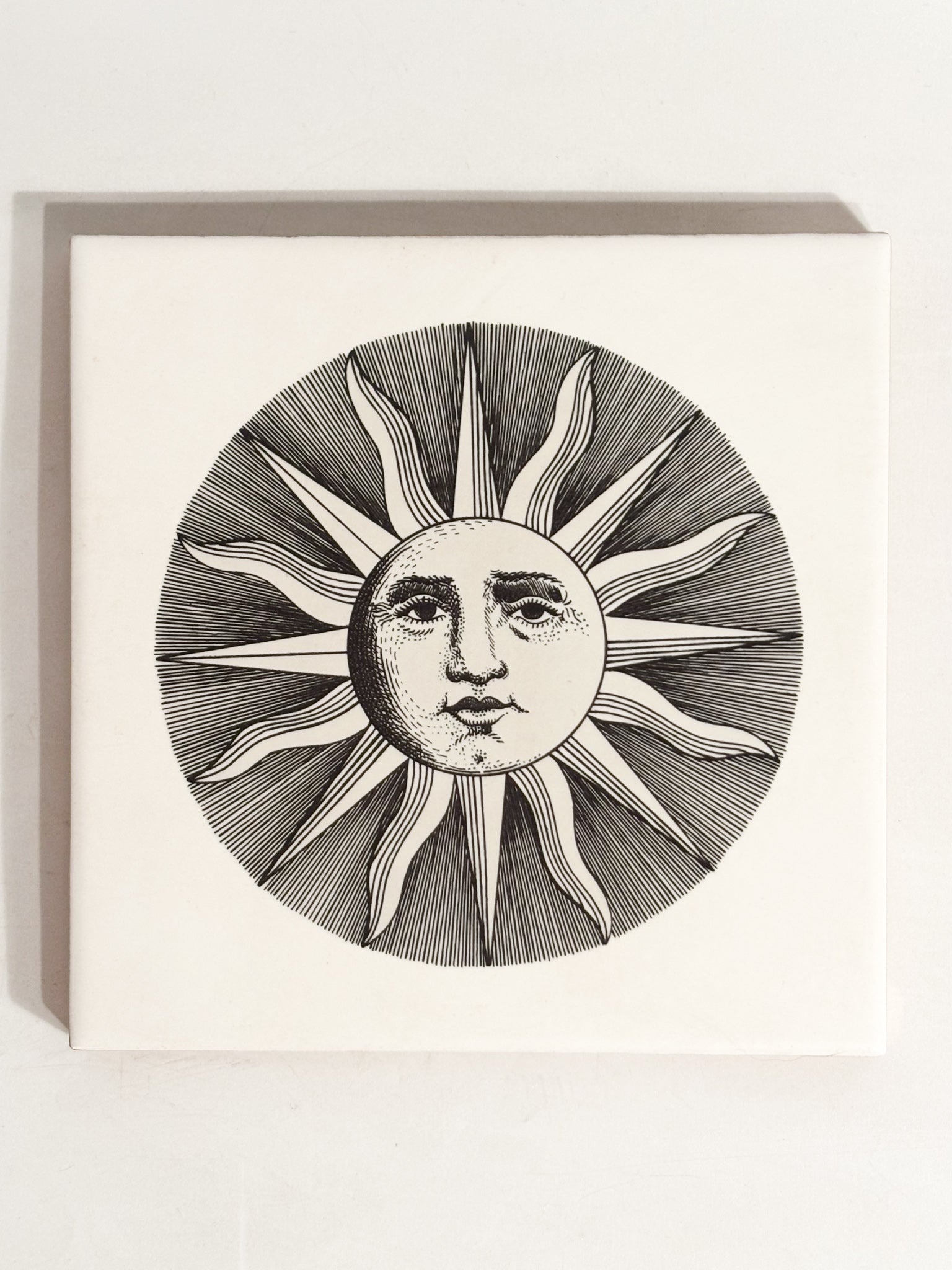 Set di  Piastrelle "Sole e Luna" di Fornasetti Anni 90