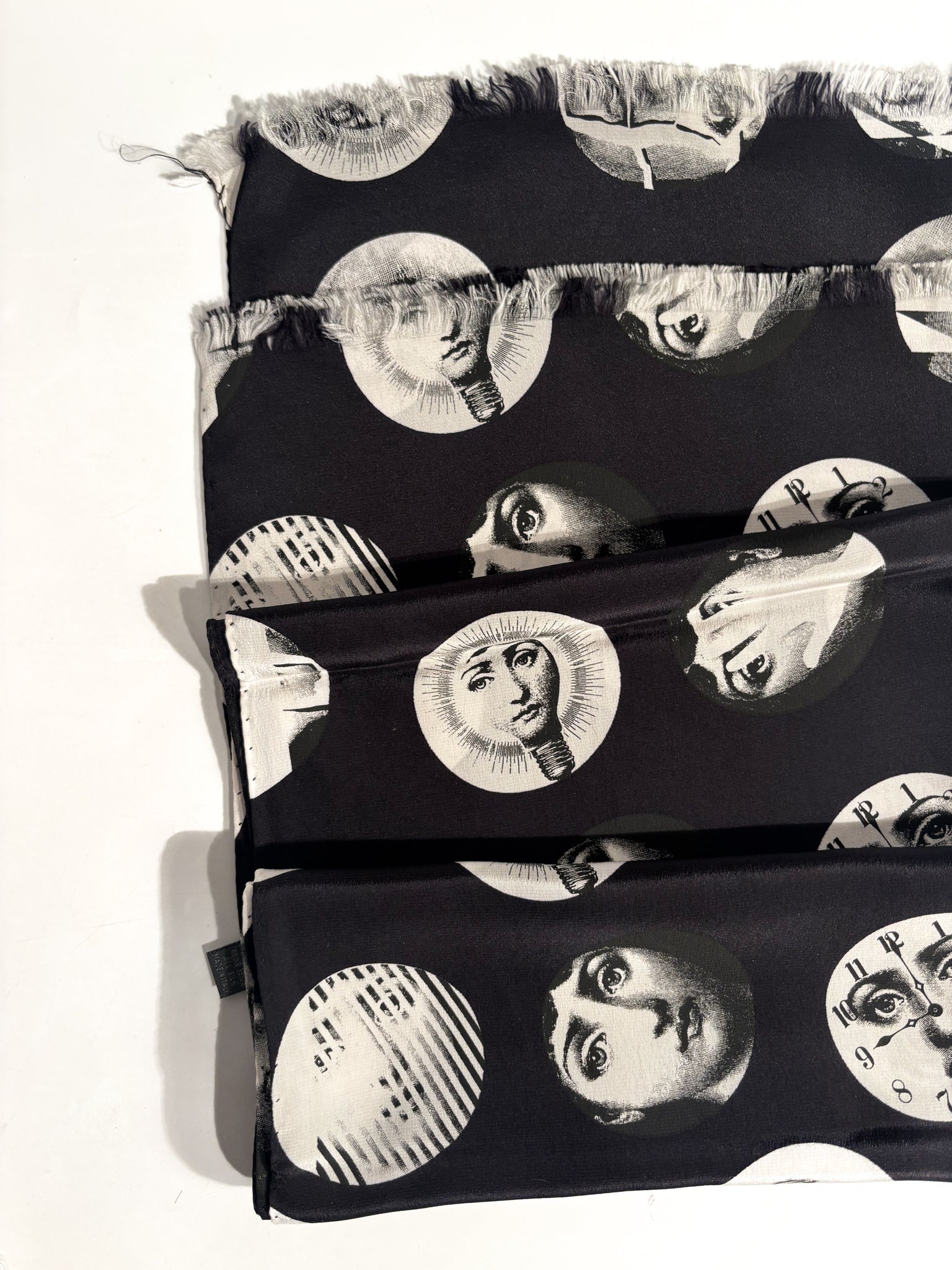 Sciarpa Foulard di Seta "Volti di Lina" di Piero Fornasetti Anni 80