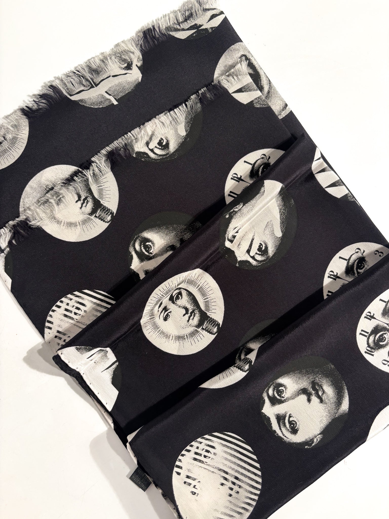 Sciarpa Foulard di Seta "Volti di Lina" di Piero Fornasetti Anni 80