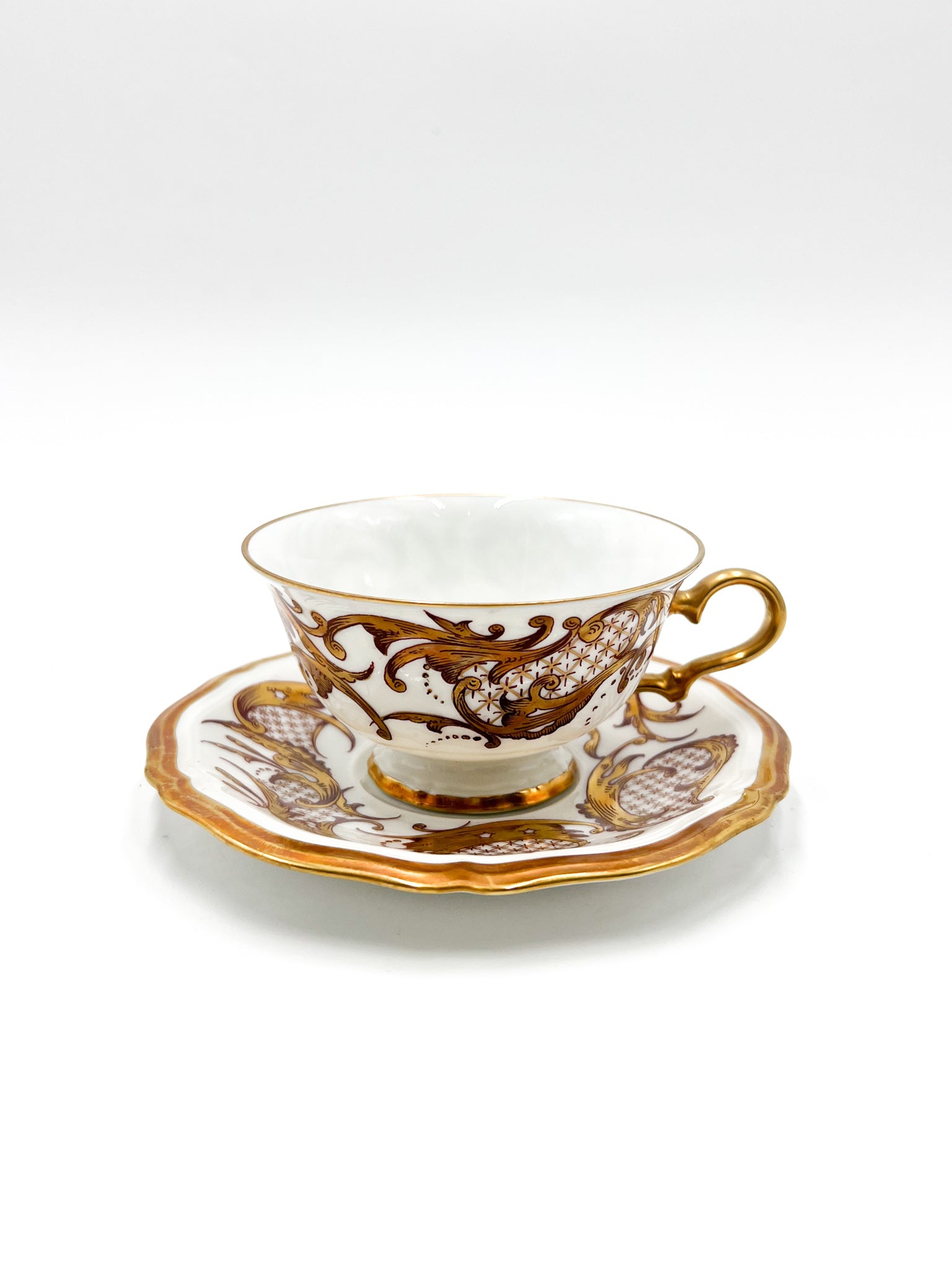 Twelve tea / coffee service in Red and Gold Rosenthal Porcelain