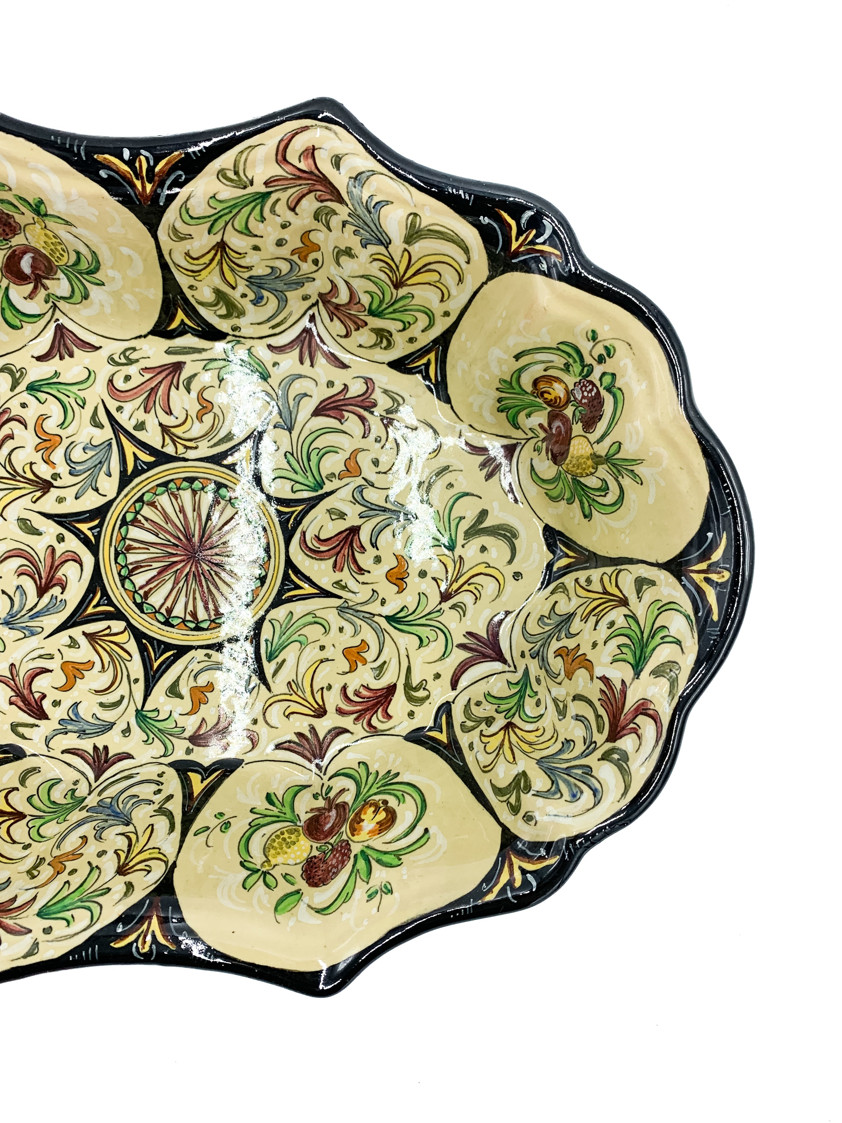 Molaroni Ceramic Centerpiece