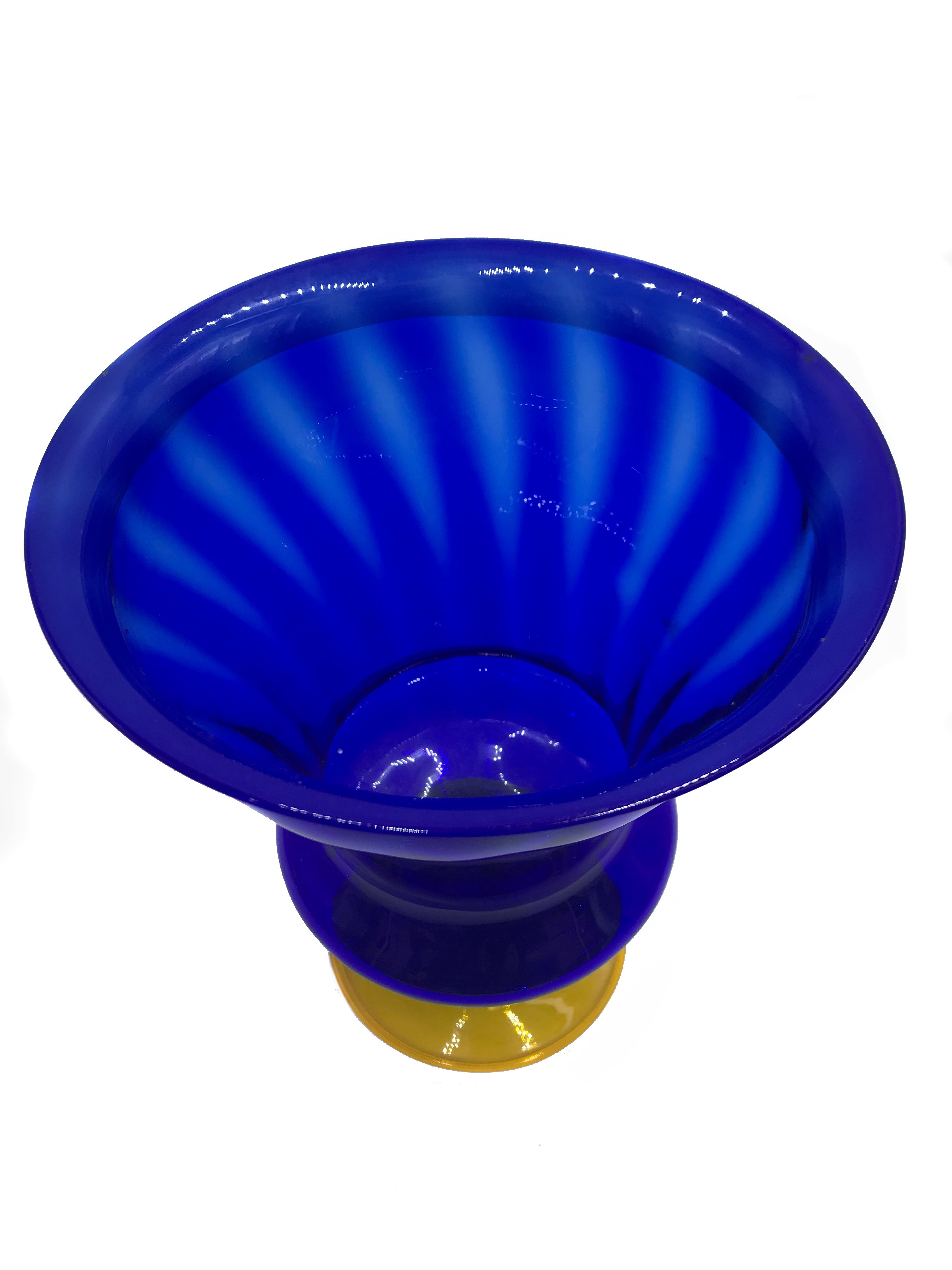 Vaso in Vetro di Murano Blu