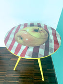 Tavolino Seletti ToiletPaper di Maurizio Cattelan e Pierpaolo Ferrari